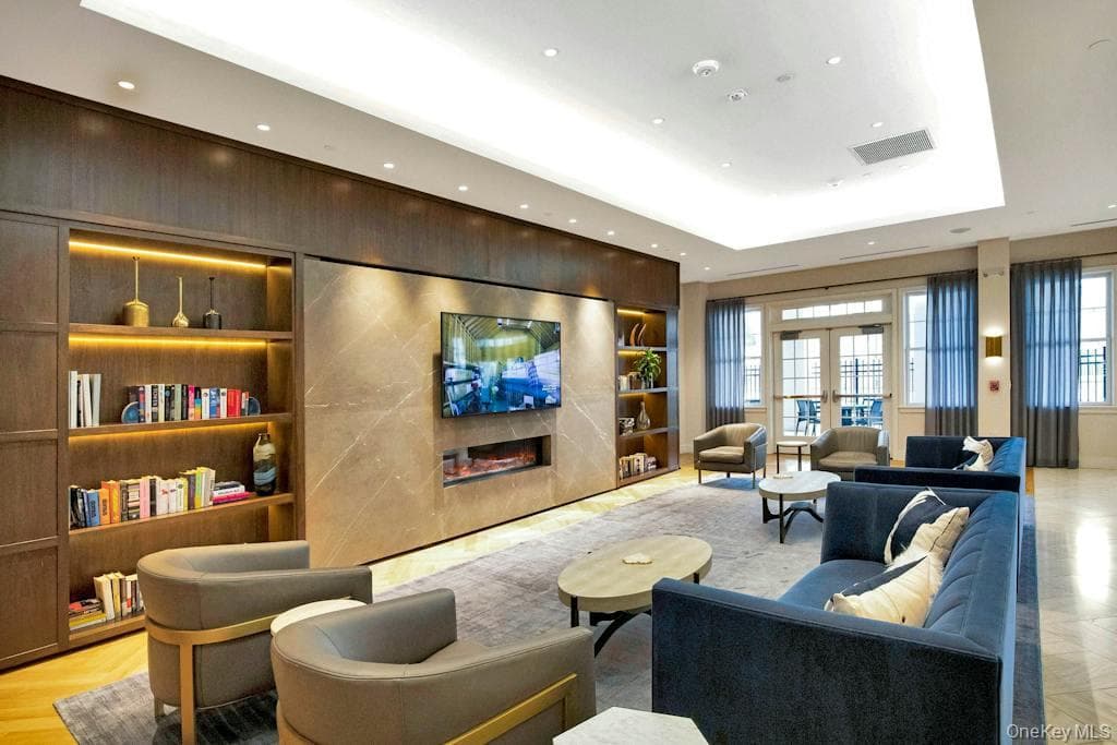 30101 Spruce Pond Circle thumbnail 21