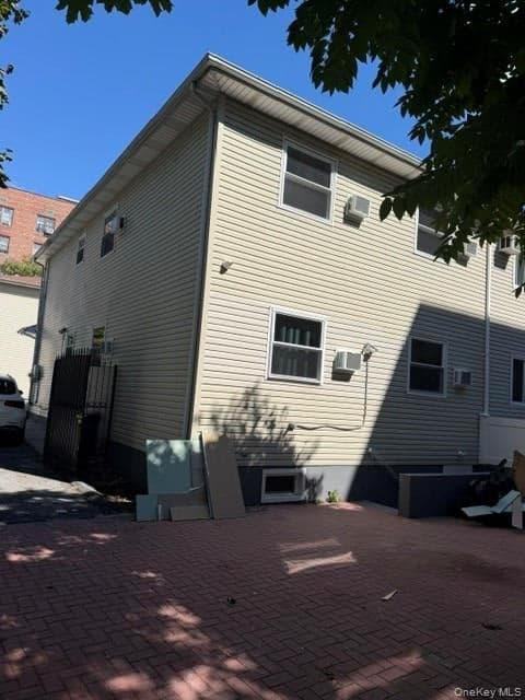461 Beach 22nd Street thumbnail 19