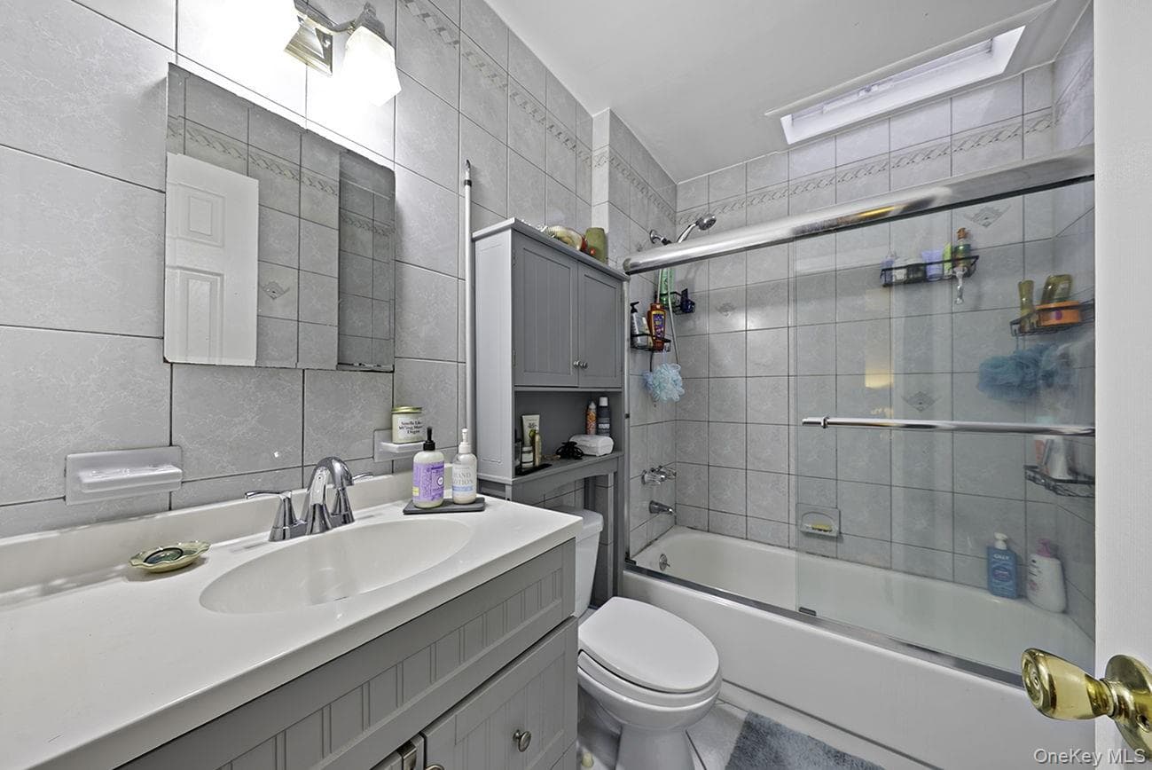 9 Cortelyou Street thumbnail 23