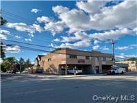 1061 N Broadway thumbnail 34