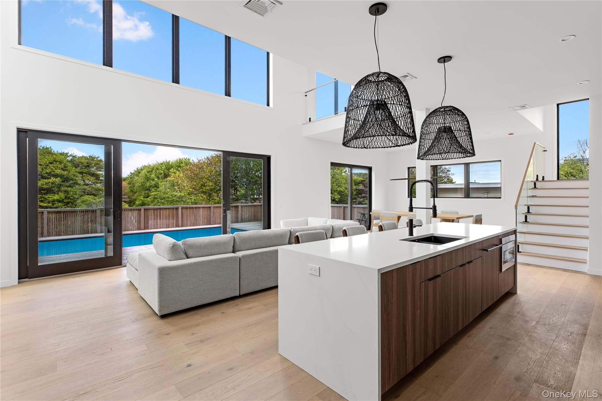 18 Ocean Bay Boulevard thumbnail 3