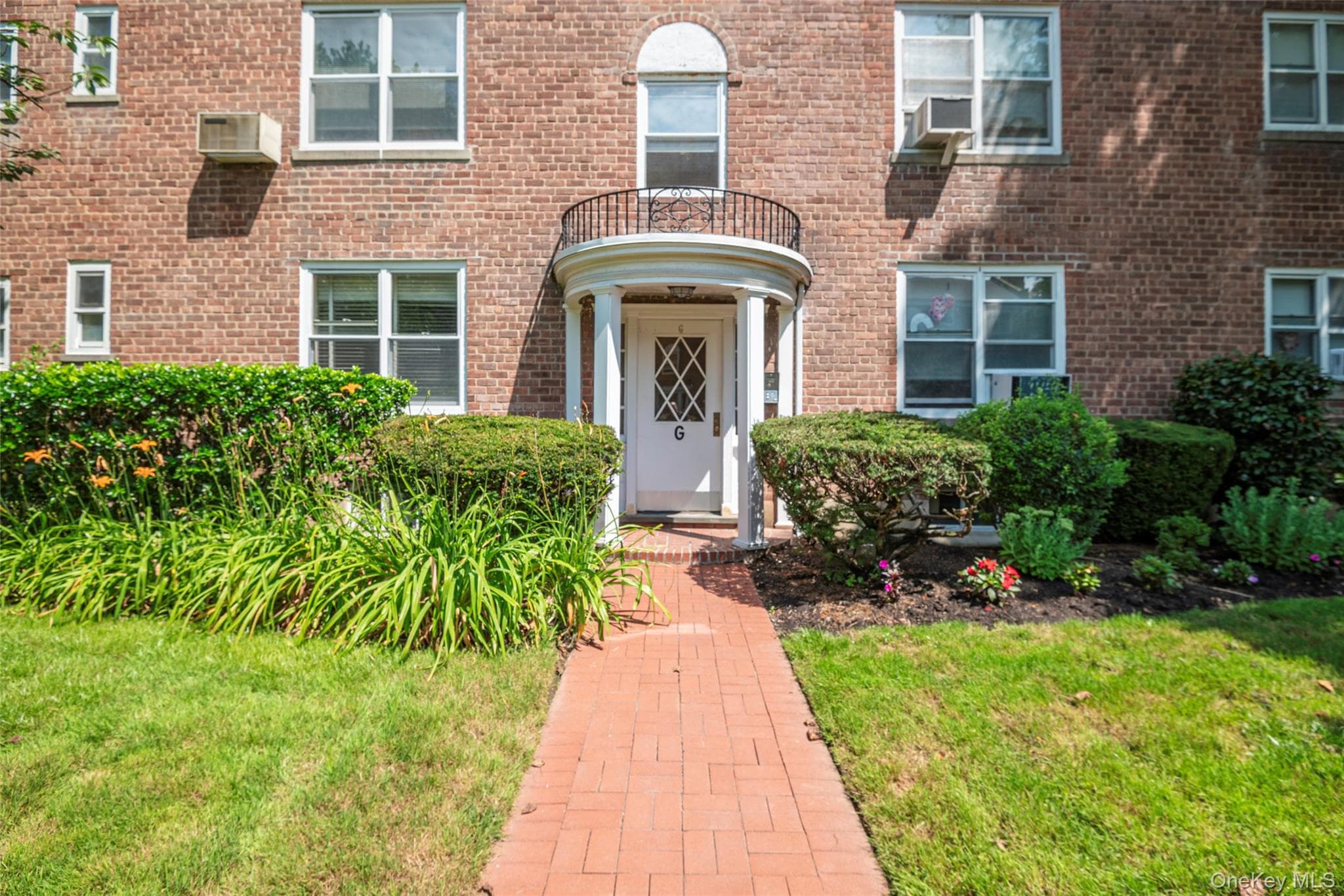 221 Middle Neck Road Unit: G5 thumbnail 3