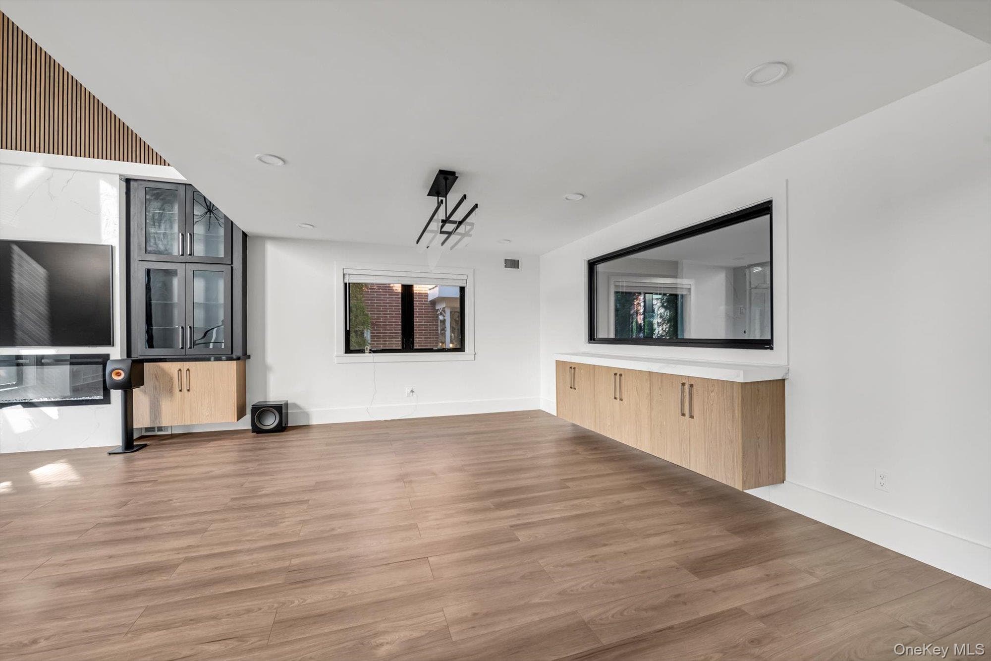 29-41 218th Street thumbnail 8