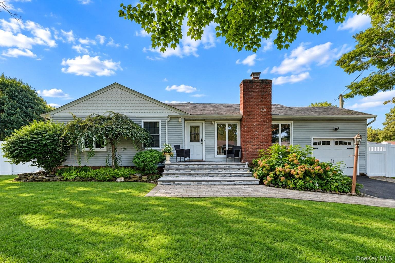 145 Thames Street, Port Jefferson Station