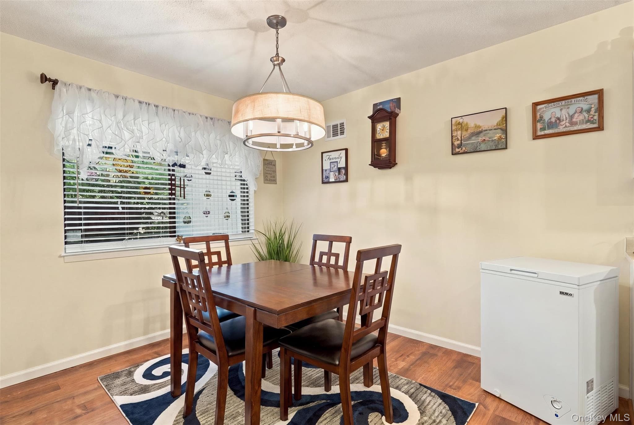 2802 Fox Lane thumbnail 5