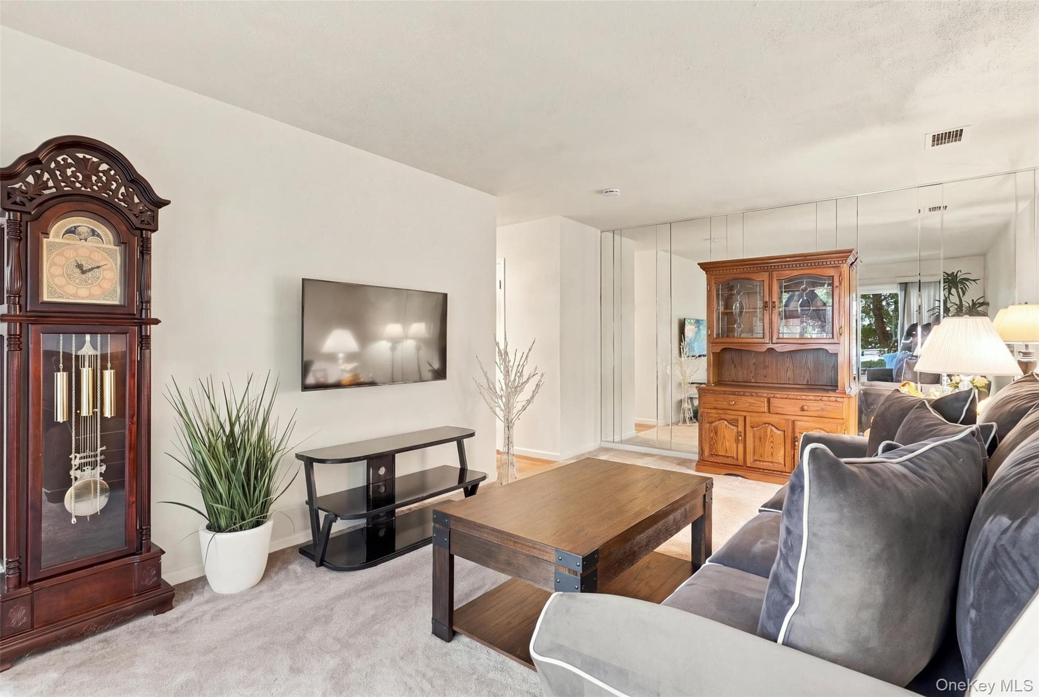 2802 Fox Lane thumbnail 14