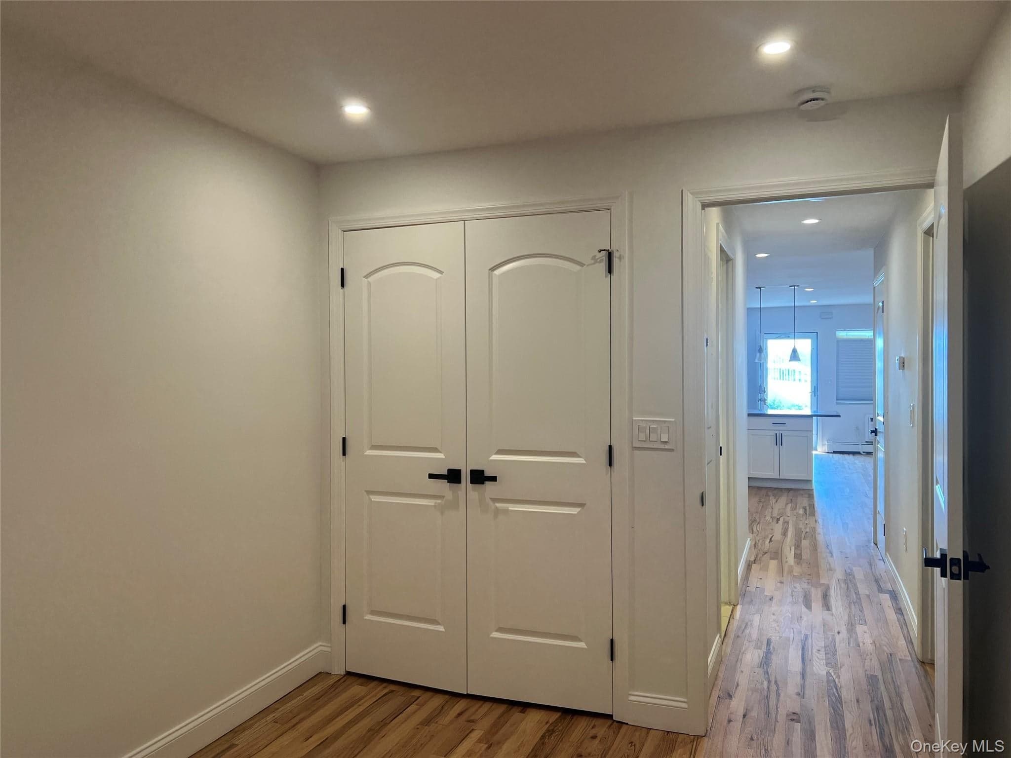10008 Shore Front Parkway Unit: 20A thumbnail 15