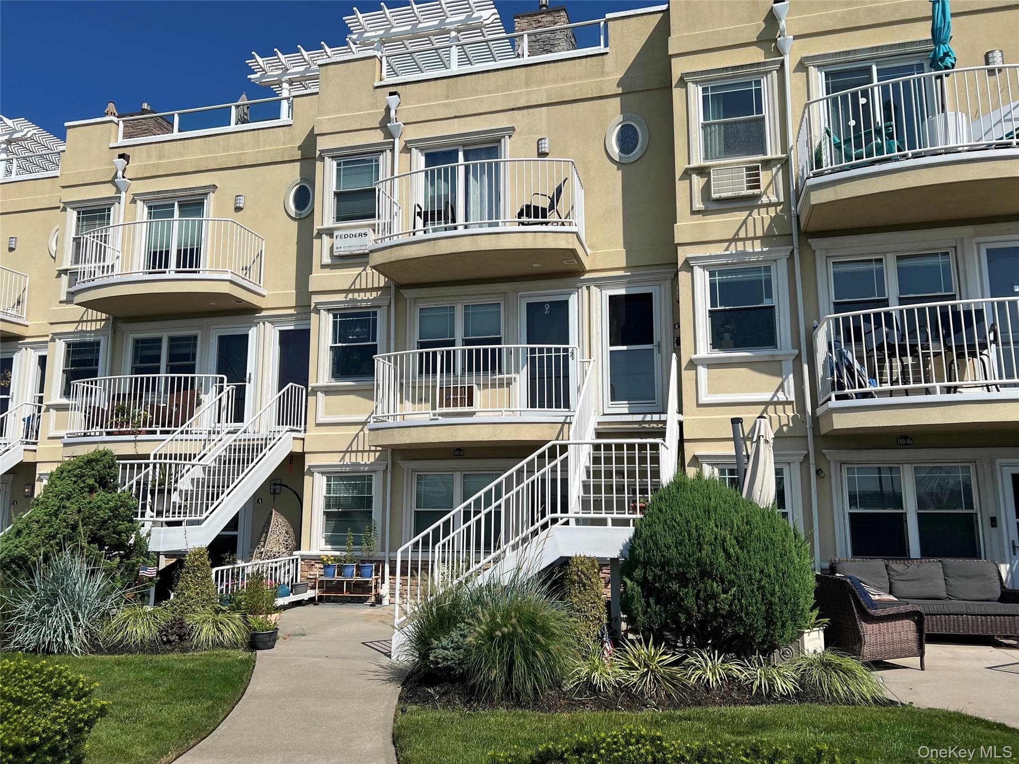 10008 Shore Front Parkway Unit: 20A thumbnail 2