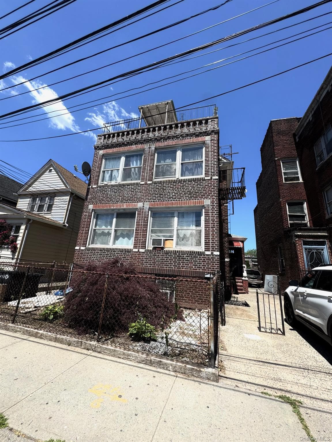 8625 59th Avenue, Elmhurst