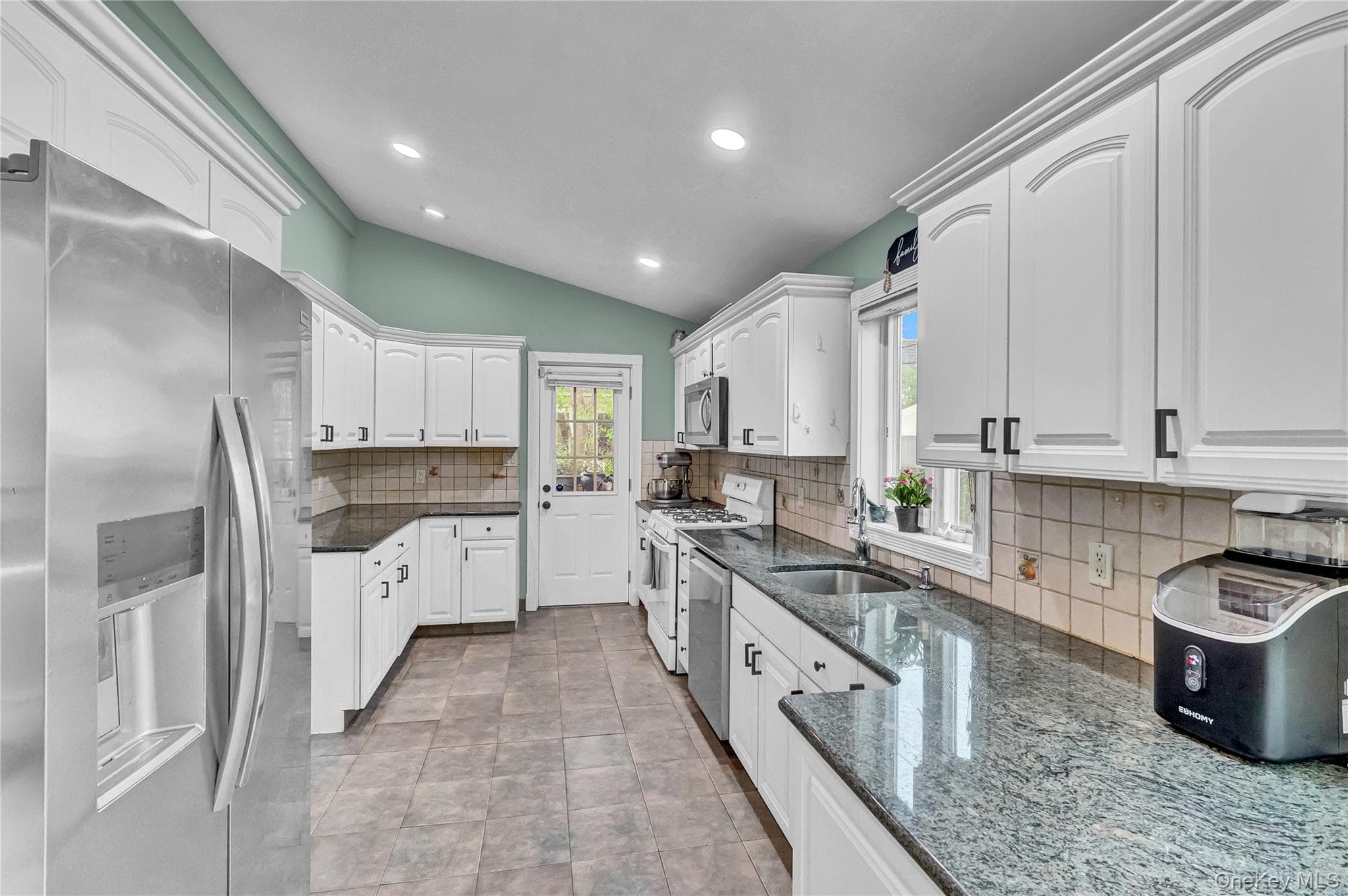 138 Norman Drive thumbnail 12