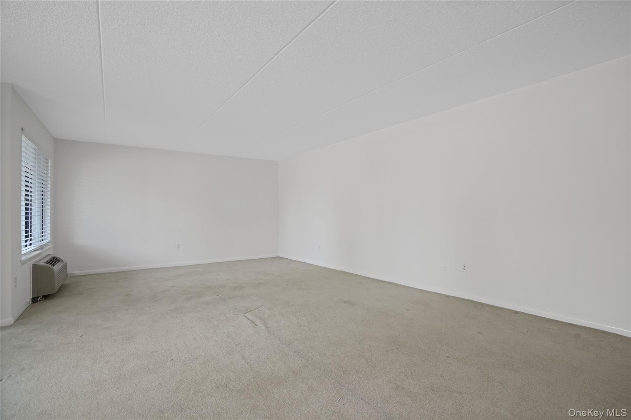 500 High Point Drive Unit: 403 thumbnail 13