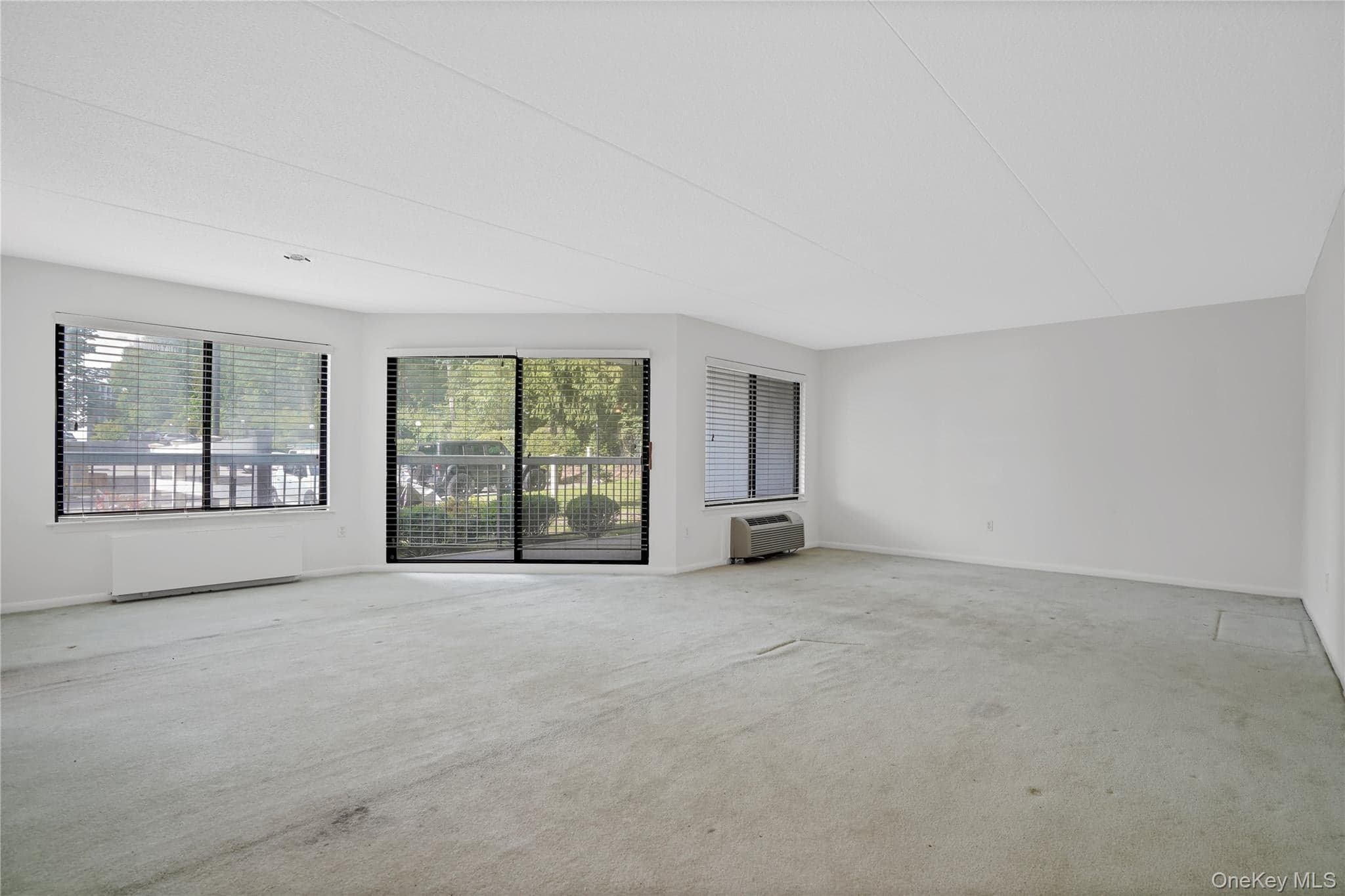 500 High Point Drive Unit: 403 thumbnail 3