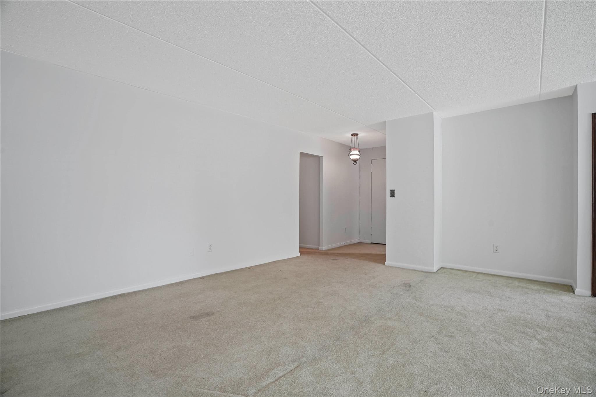 500 High Point Drive Unit: 403 thumbnail 18