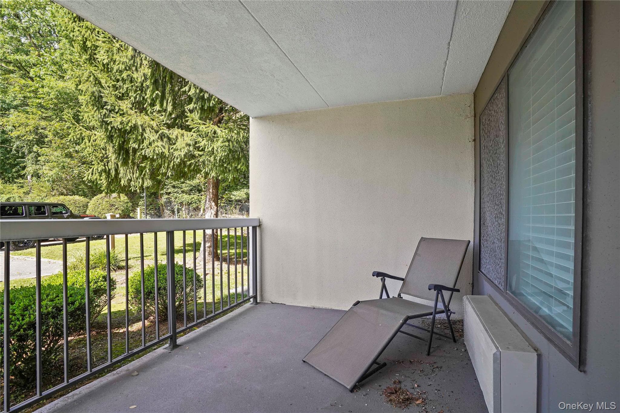 500 High Point Drive Unit: 403 thumbnail 28