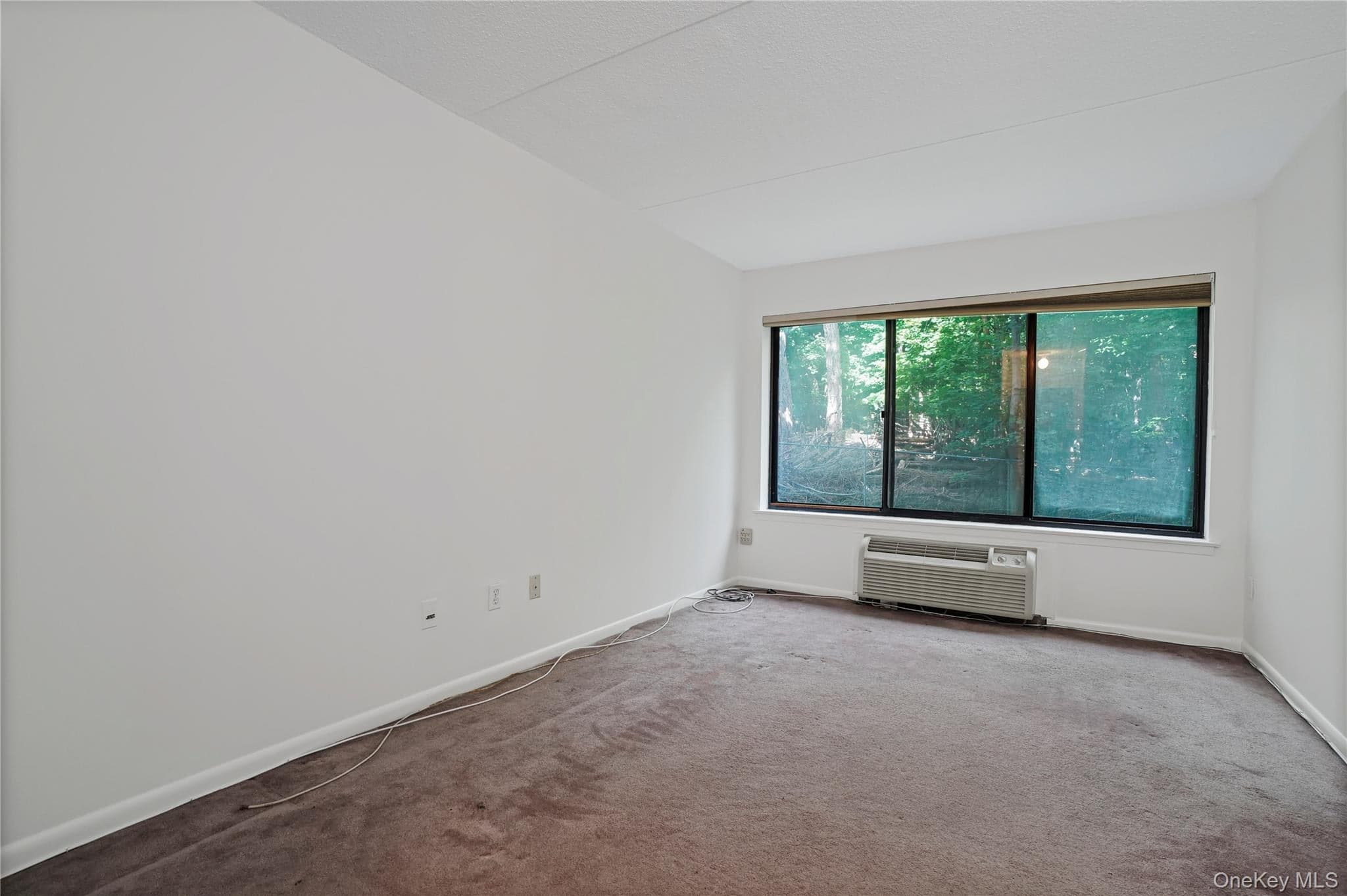 500 High Point Drive Unit: 403 thumbnail 4
