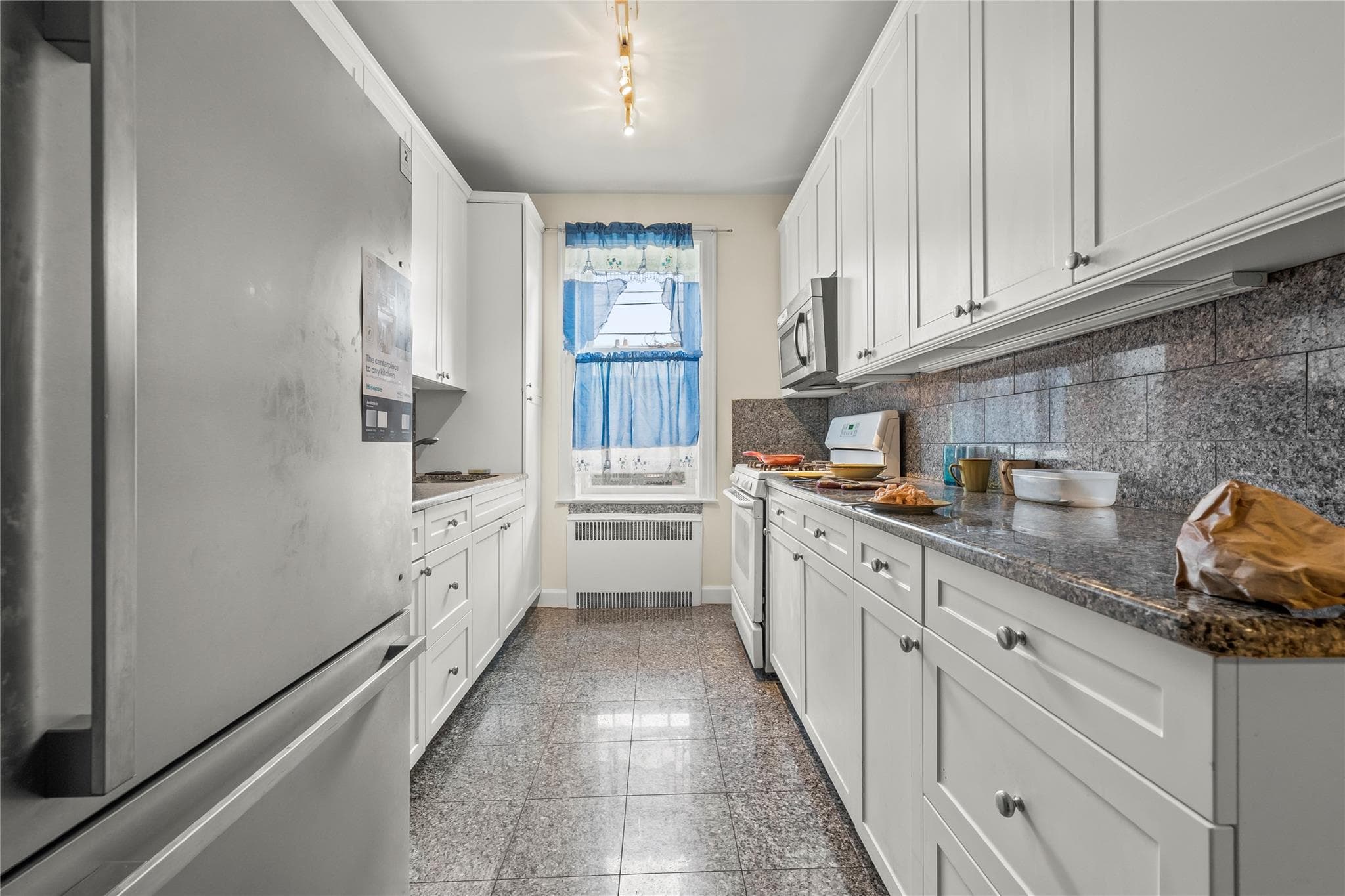 1681 Brooklyn Avenue thumbnail 17