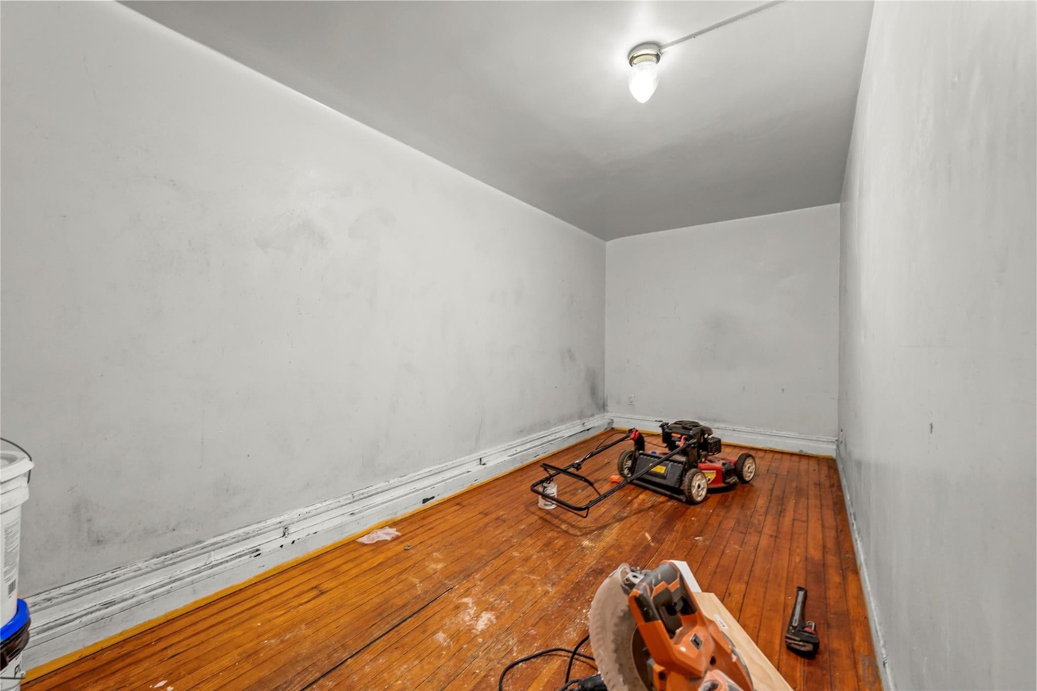 1681 Brooklyn Avenue thumbnail 23