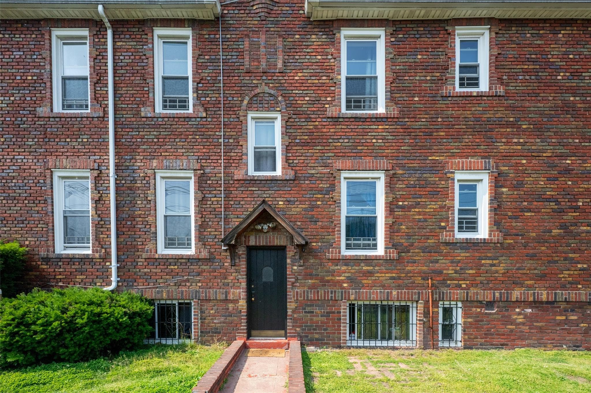 1681 Brooklyn Avenue thumbnail 37