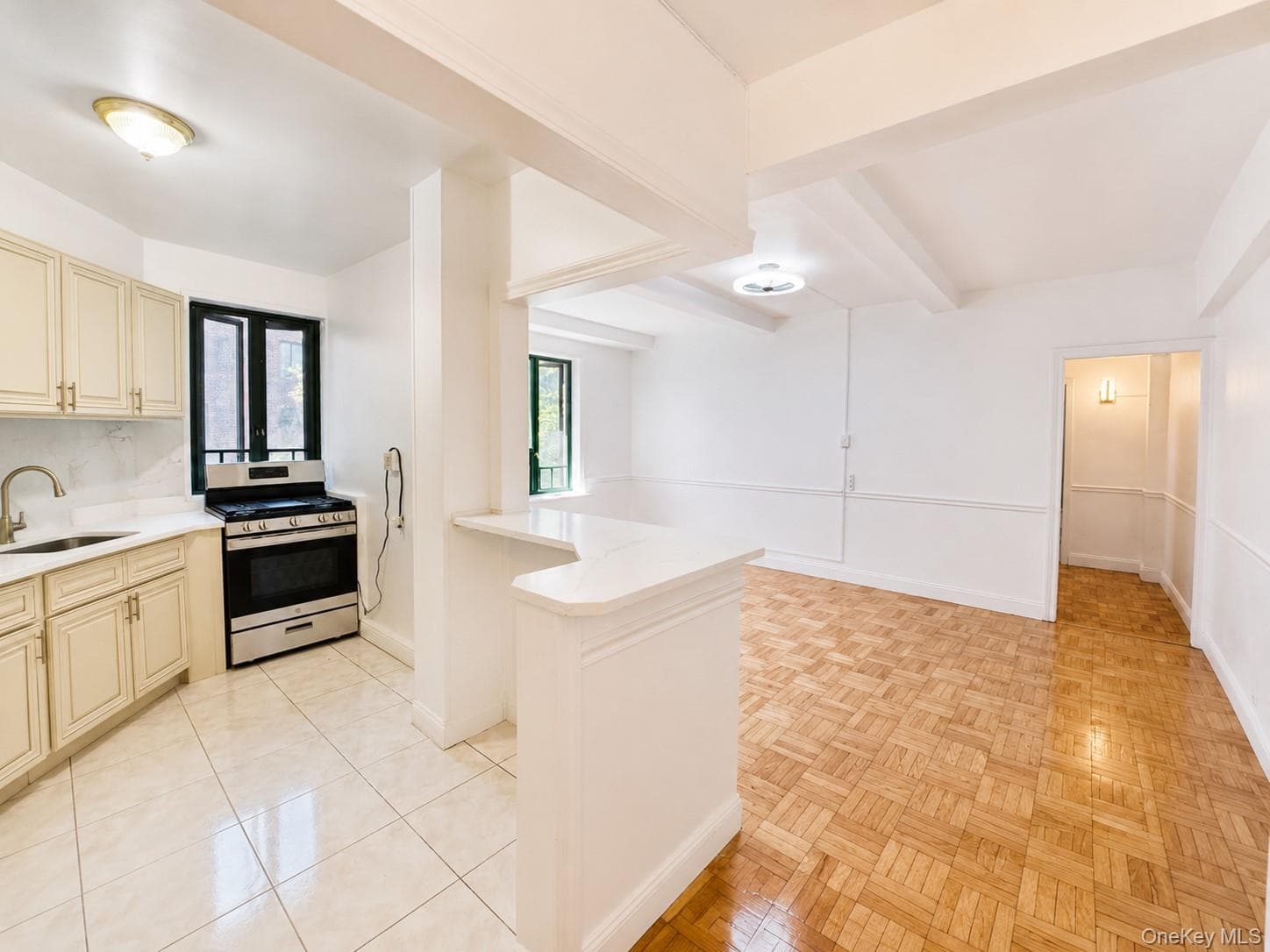 1564 Unionport Road Unit: 5A thumbnail 2
