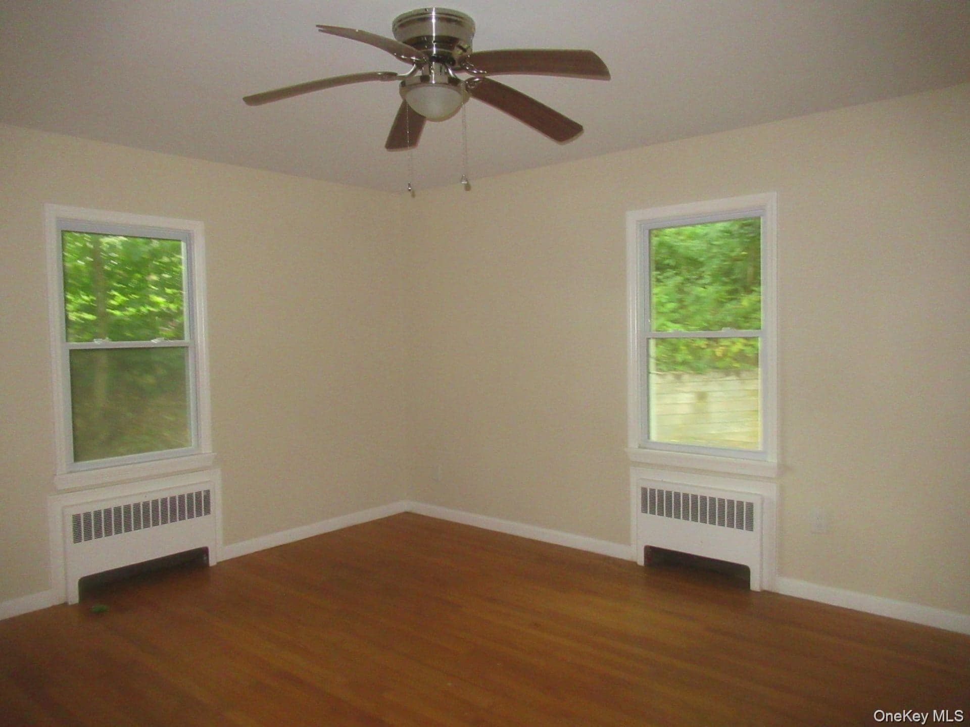33 Meadow Avenue thumbnail 9