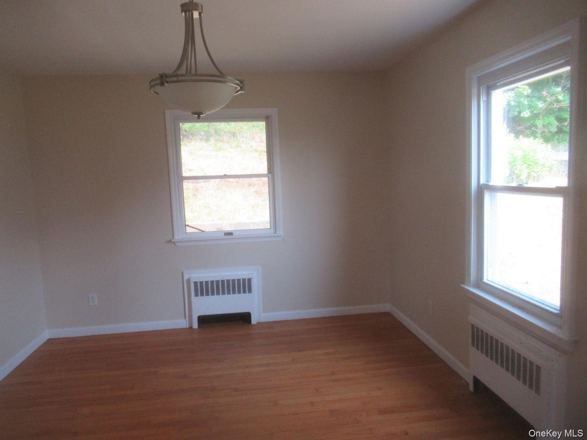 33 Meadow Avenue thumbnail 12