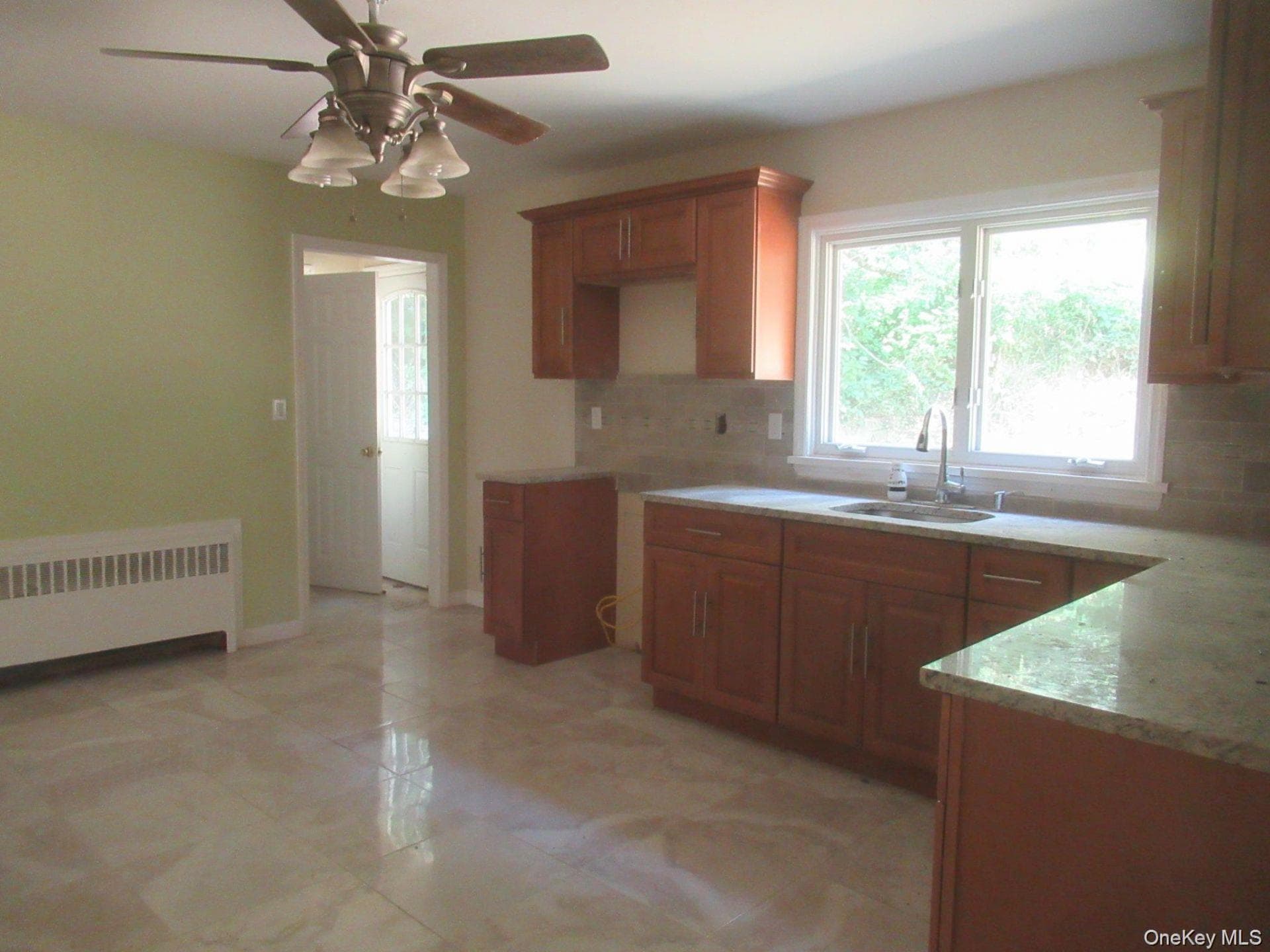 33 Meadow Avenue thumbnail 14