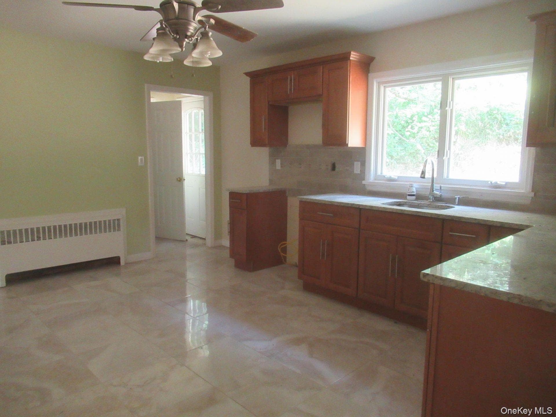 33 Meadow Avenue thumbnail 13