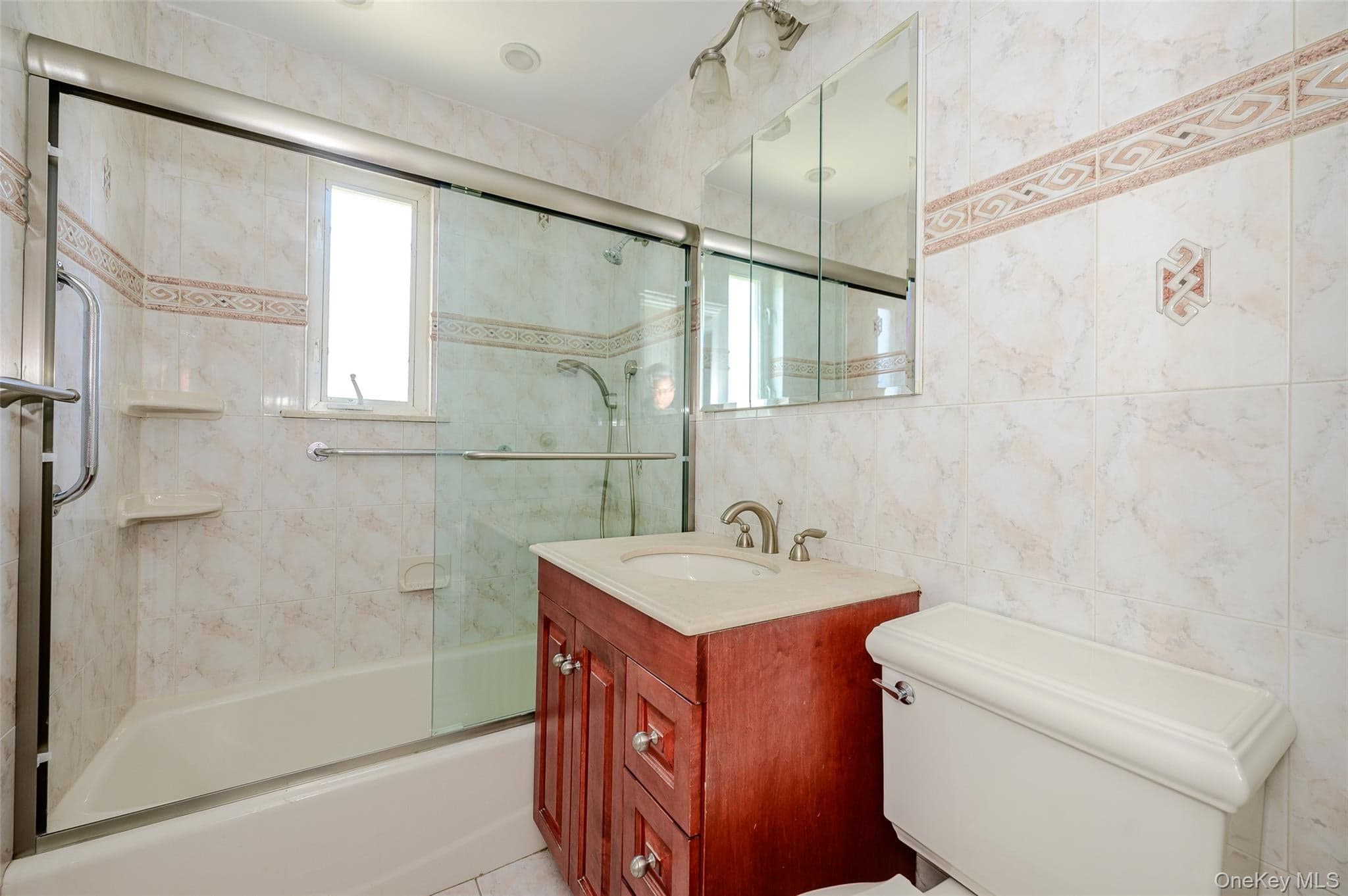 18-11 212 Street St Unit: 101 thumbnail 13