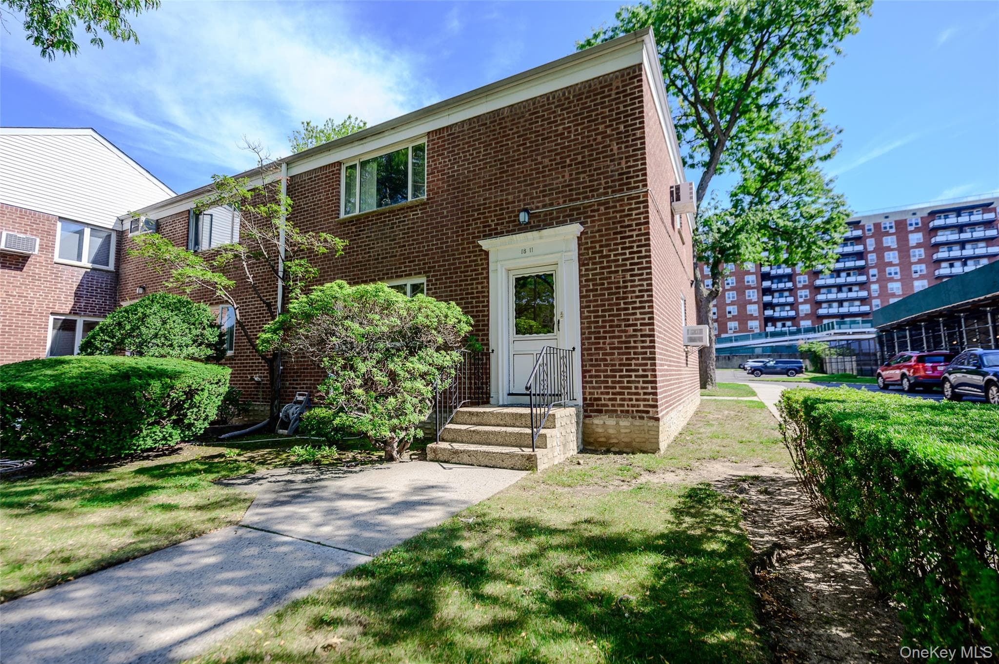 18-11 212 Street St Unit: 101 thumbnail 2