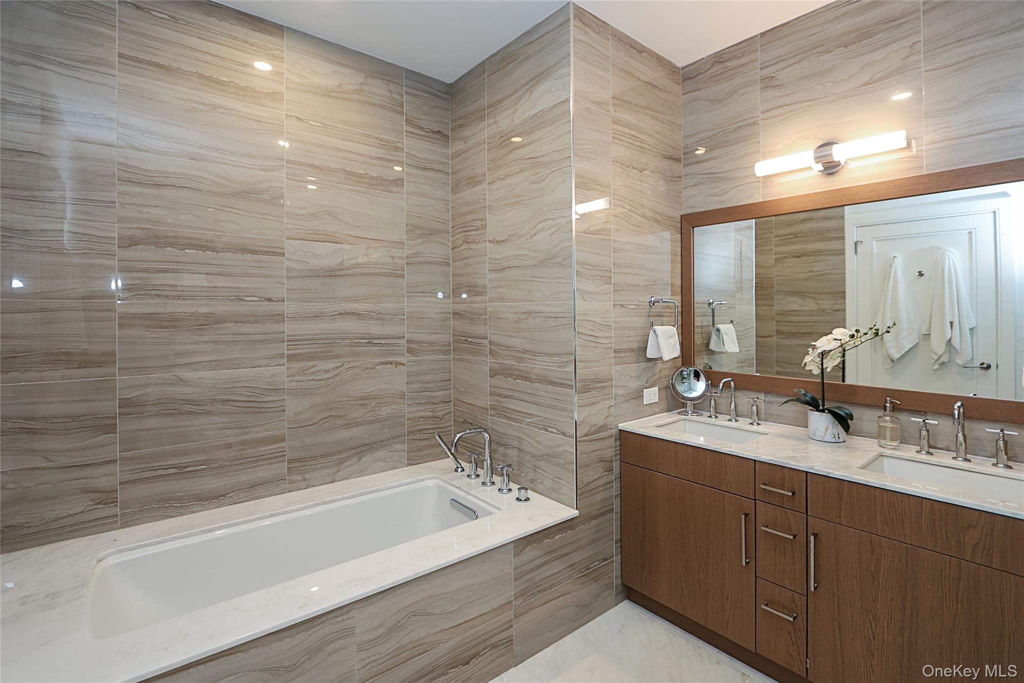 100 Garvies Point Road Unit: 1131 thumbnail 21