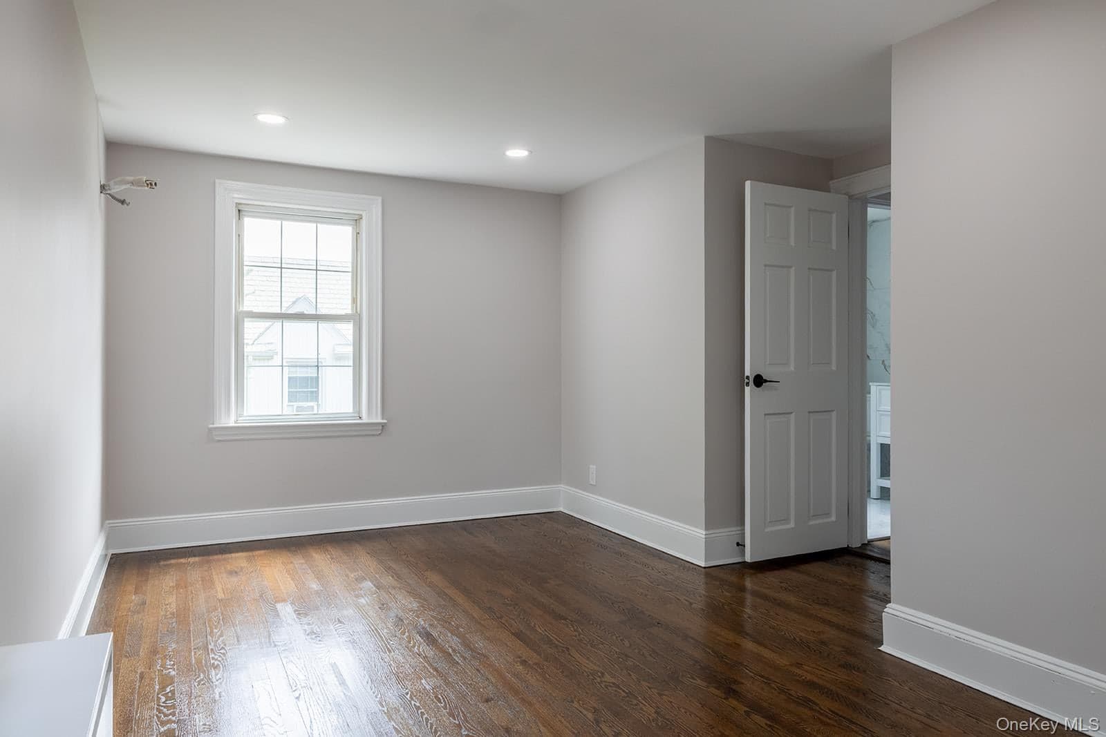 478 Carnation Avenue thumbnail 17