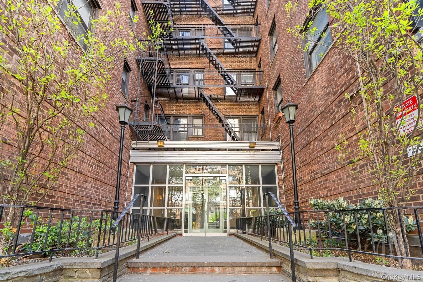 54 East 8th Street ST Unit: 3J thumbnail 20