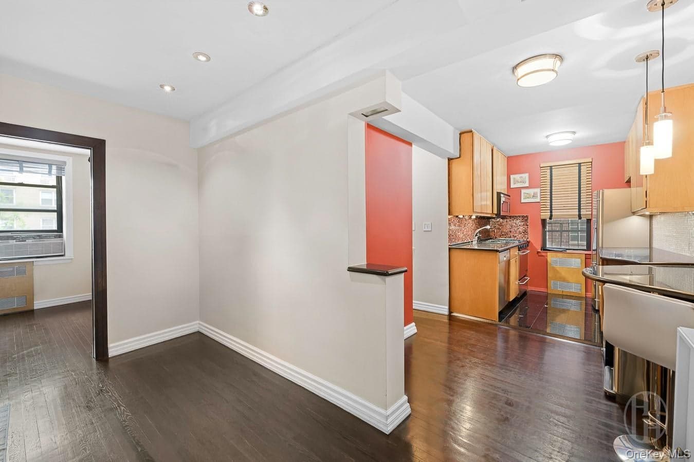 54 East 8th Street ST Unit: 3J thumbnail 12