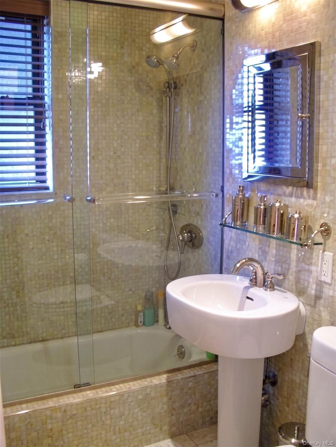 54 East 8th Street ST Unit: 3J thumbnail 11