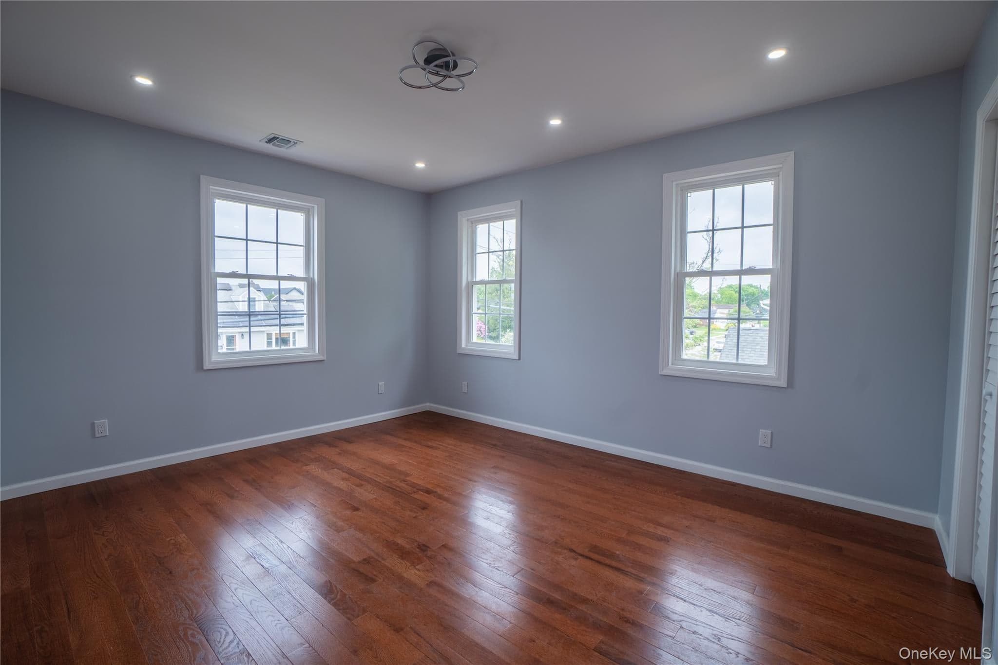 139 Maple Avenue thumbnail 11