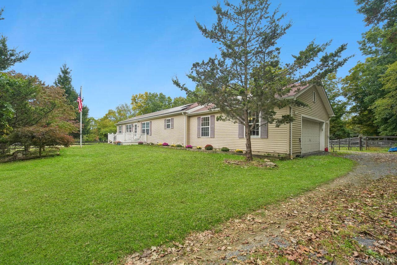 131 King Road, Middletown