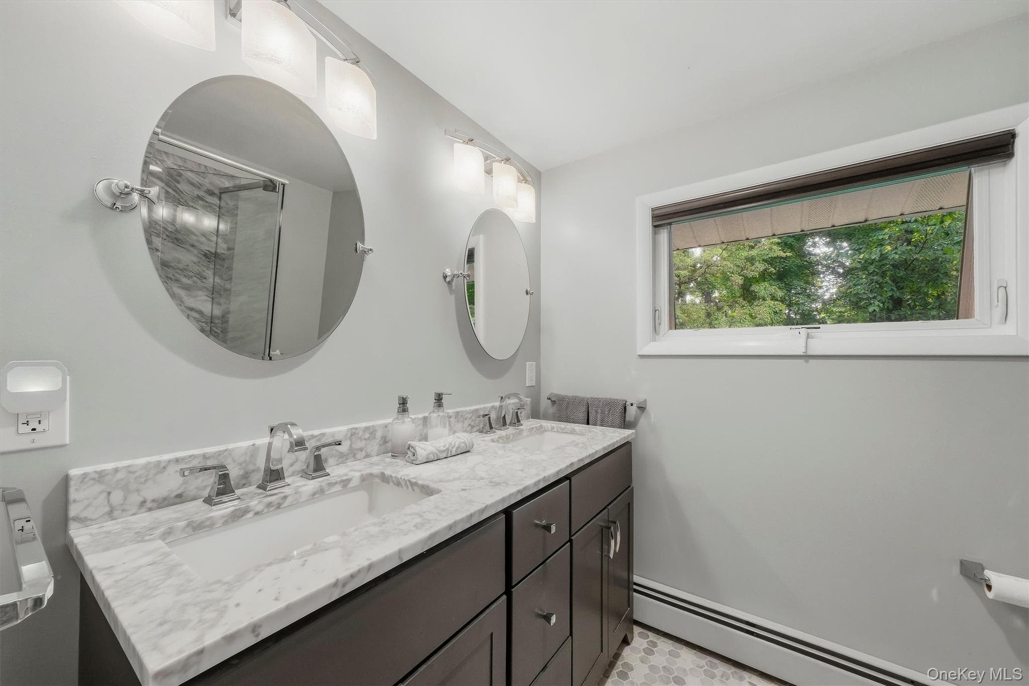 2 Woodcrest Drive thumbnail 25