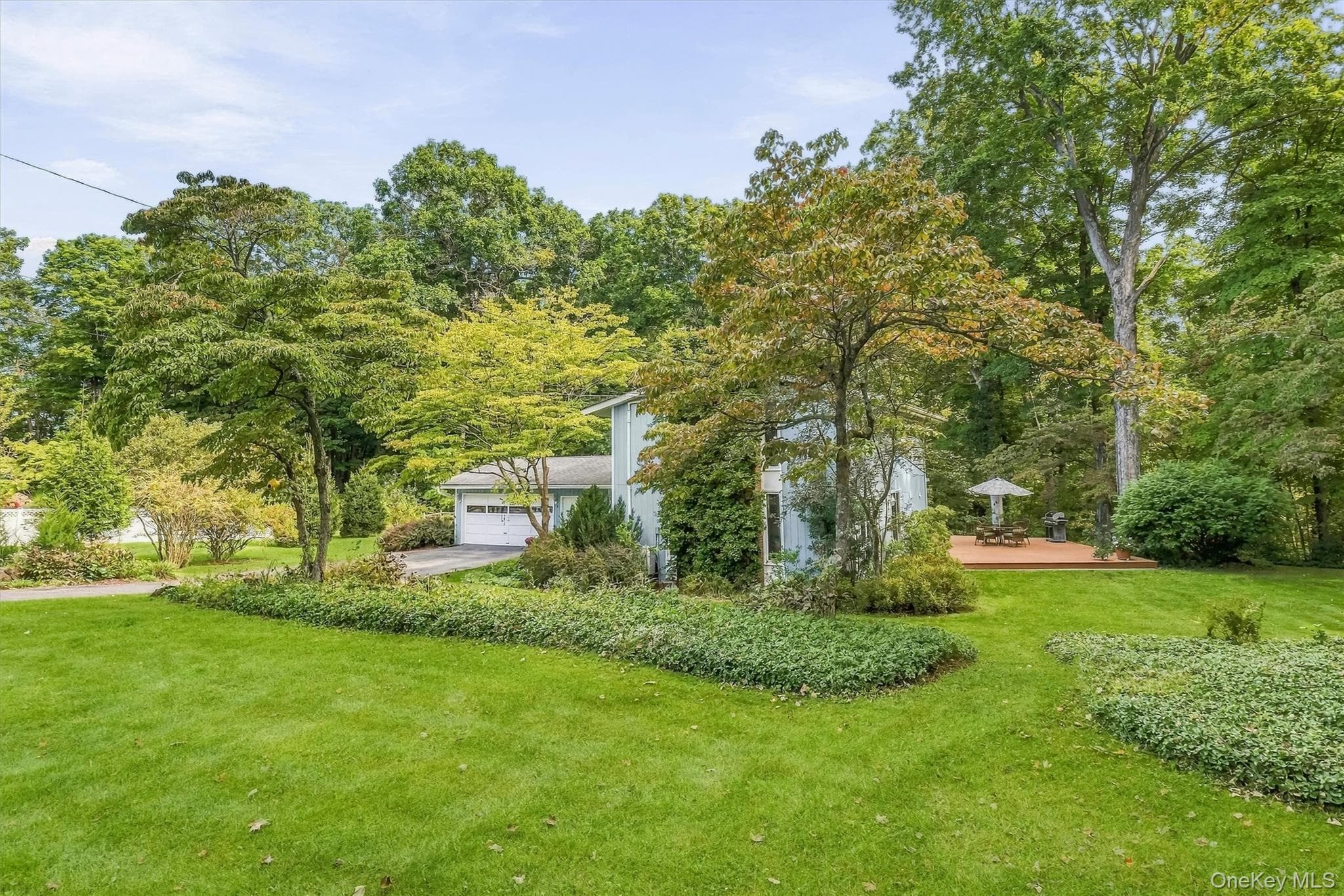 2 Woodcrest Drive thumbnail 2