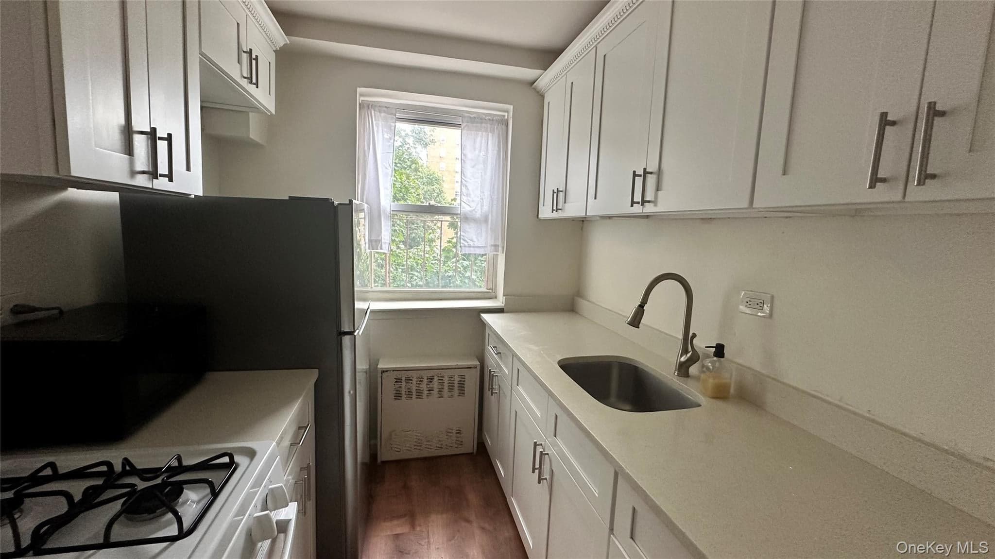 3240 Riverdale Avenue Unit: 3J thumbnail 14