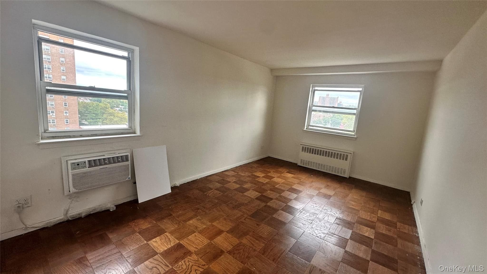 3240 Riverdale Avenue Unit: 3J thumbnail 11