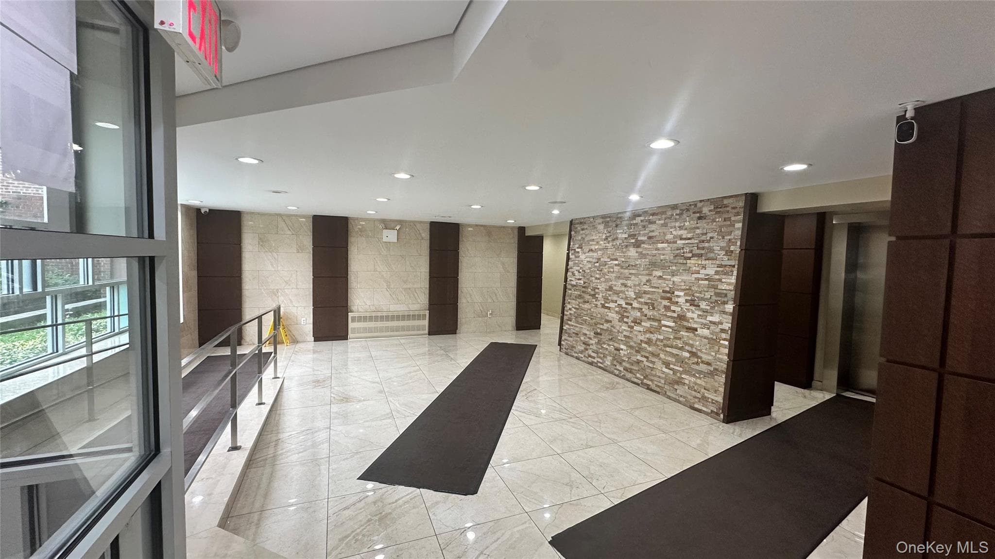 3240 Riverdale Avenue Unit: 3J thumbnail 3
