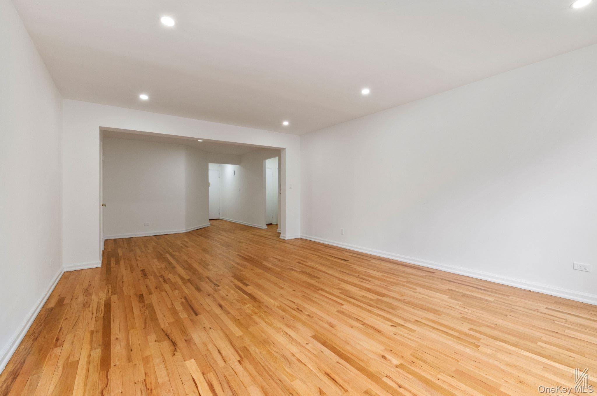 79-10 34th Avenue Unit: 4U thumbnail 4