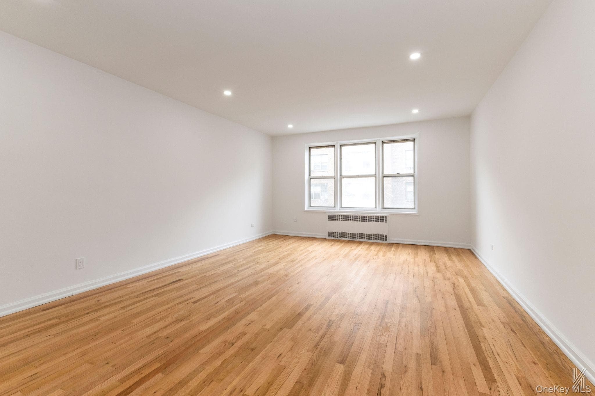 79-10 34th Avenue Unit: 4U thumbnail 8