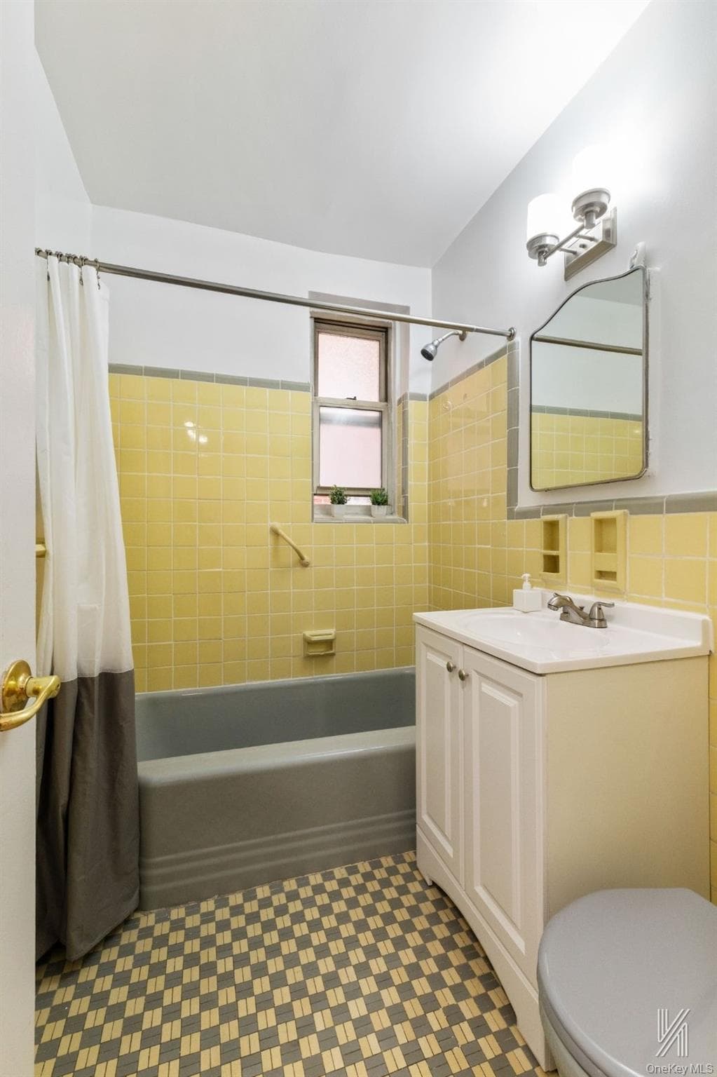 79-10 34th Avenue Unit: 4U thumbnail 22