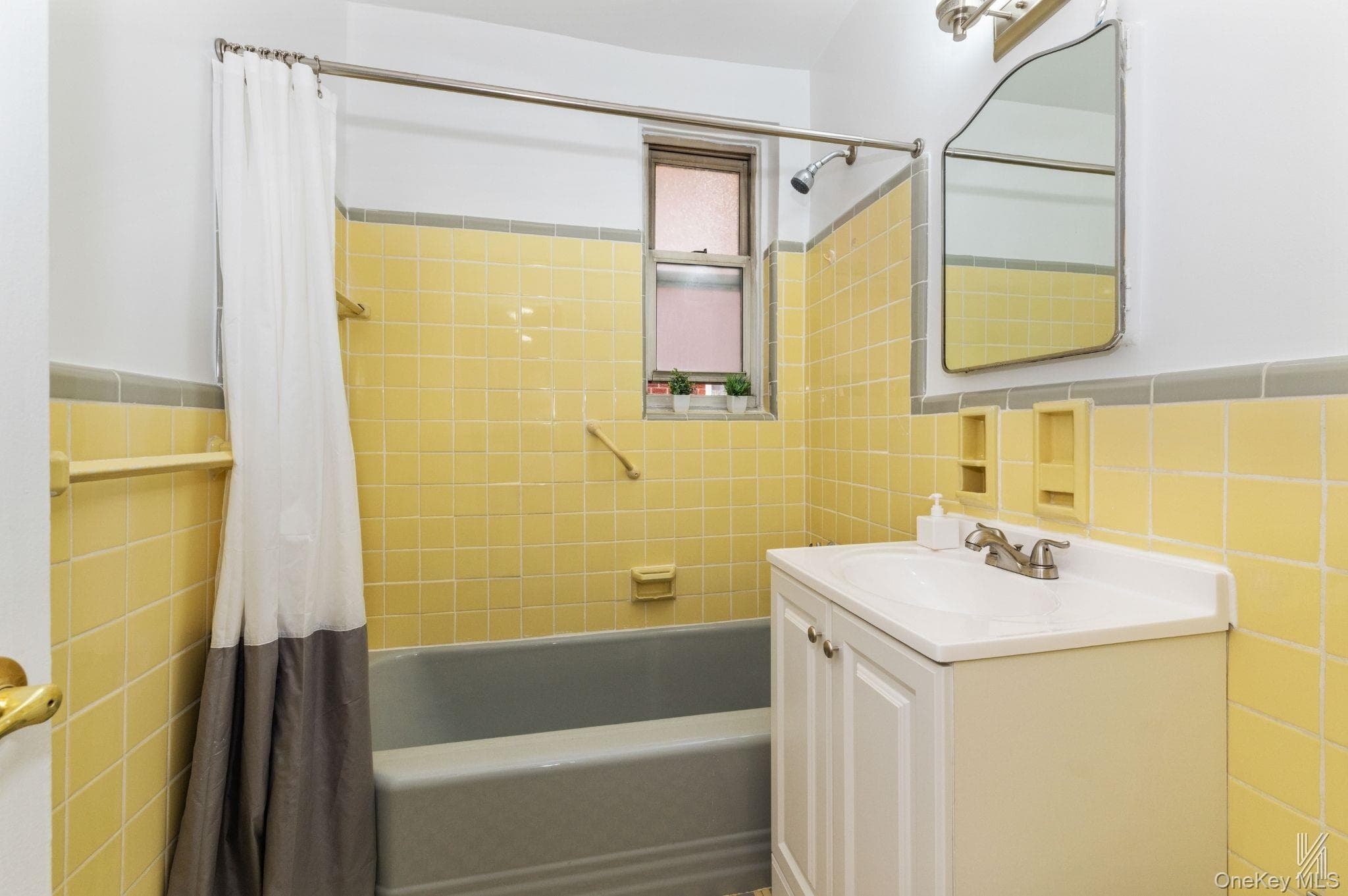 79-10 34th Avenue Unit: 4U thumbnail 21