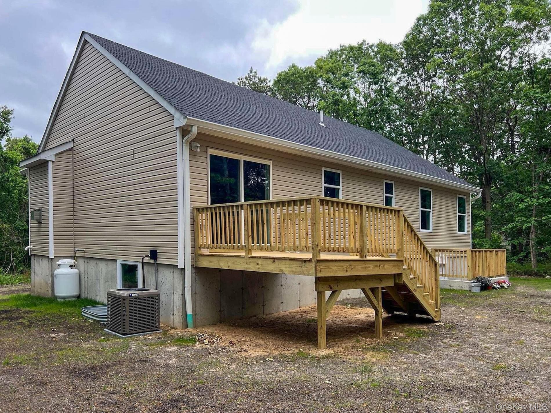 56 Aspen Drive thumbnail 2