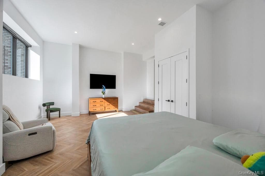 2 Chelmsford Drive thumbnail 29