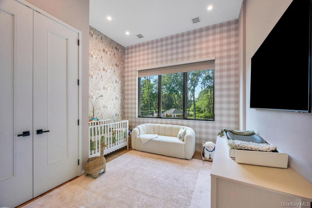 2 Chelmsford Drive thumbnail 23
