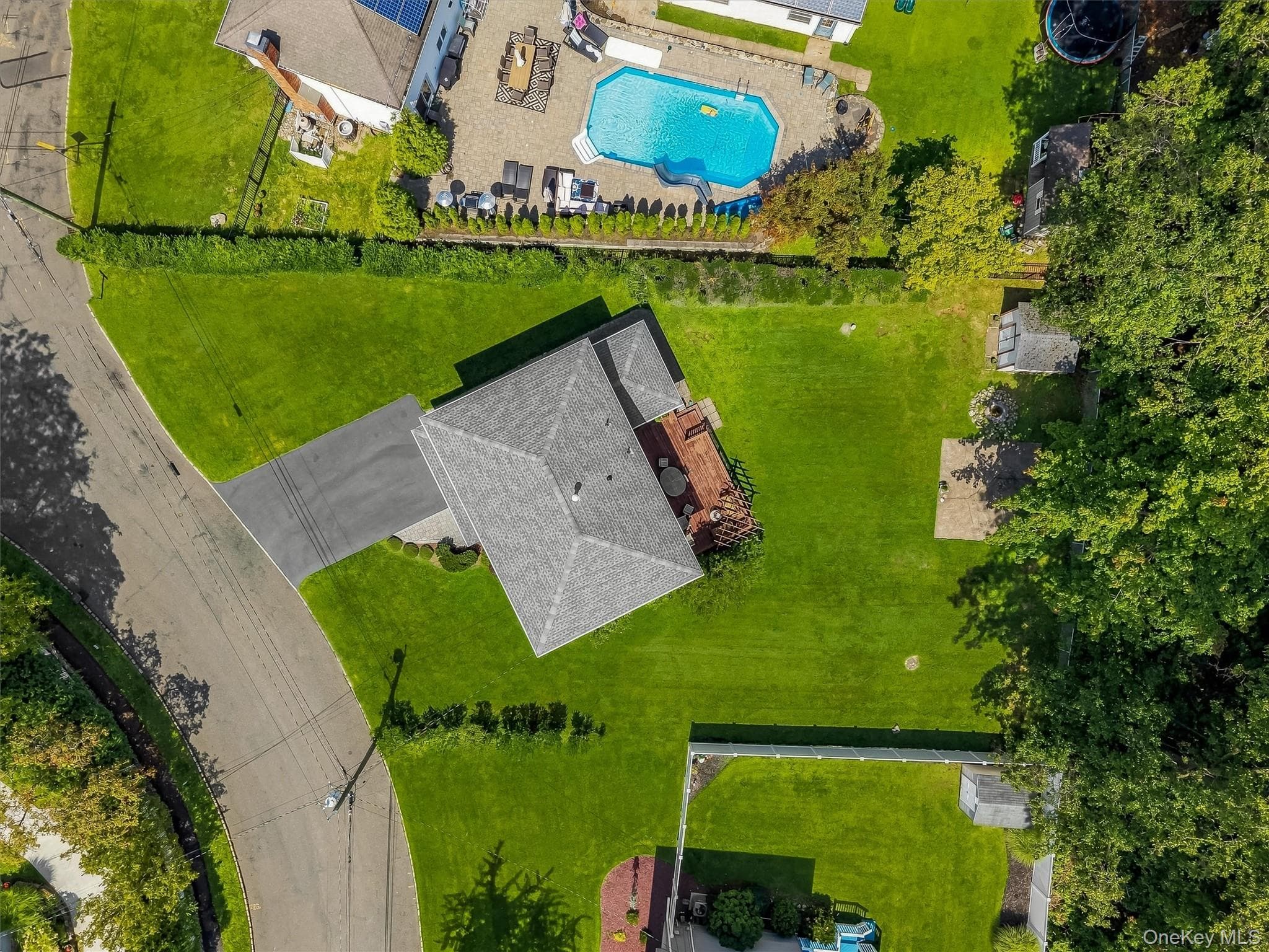 92 Edgewood Drive thumbnail 29
