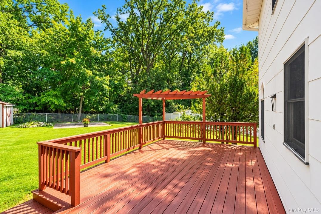 92 Edgewood Drive thumbnail 43